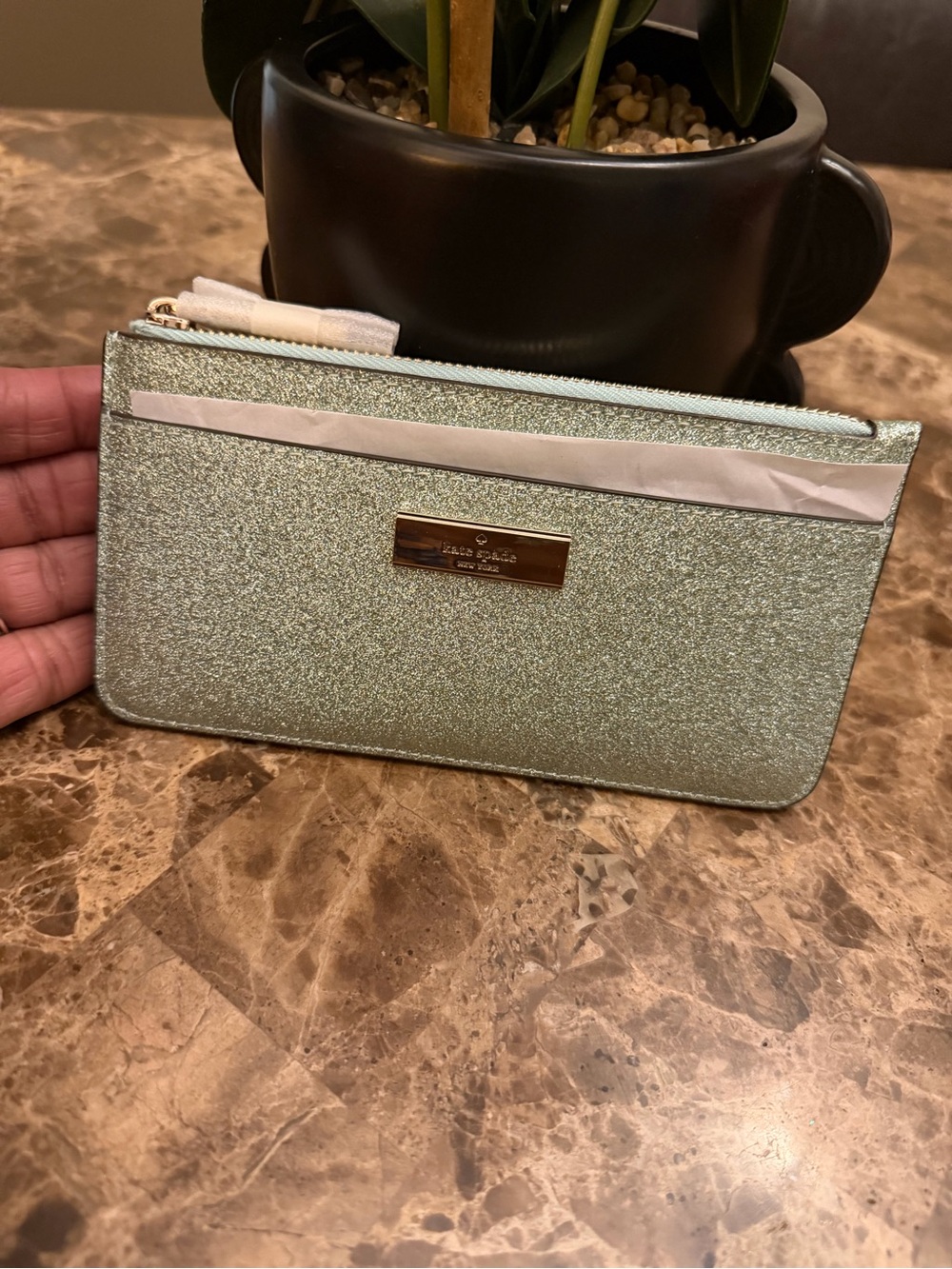 Kate Spade New York Kenzie Boxed Glitter Large Slim Cardholder - Picture 4 of 8
